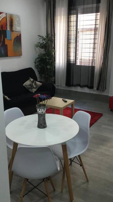 Apartamento A, A 3 Minutos De La Estacion Central De Bus Y Tren Málaga Dış mekan fotoğraf